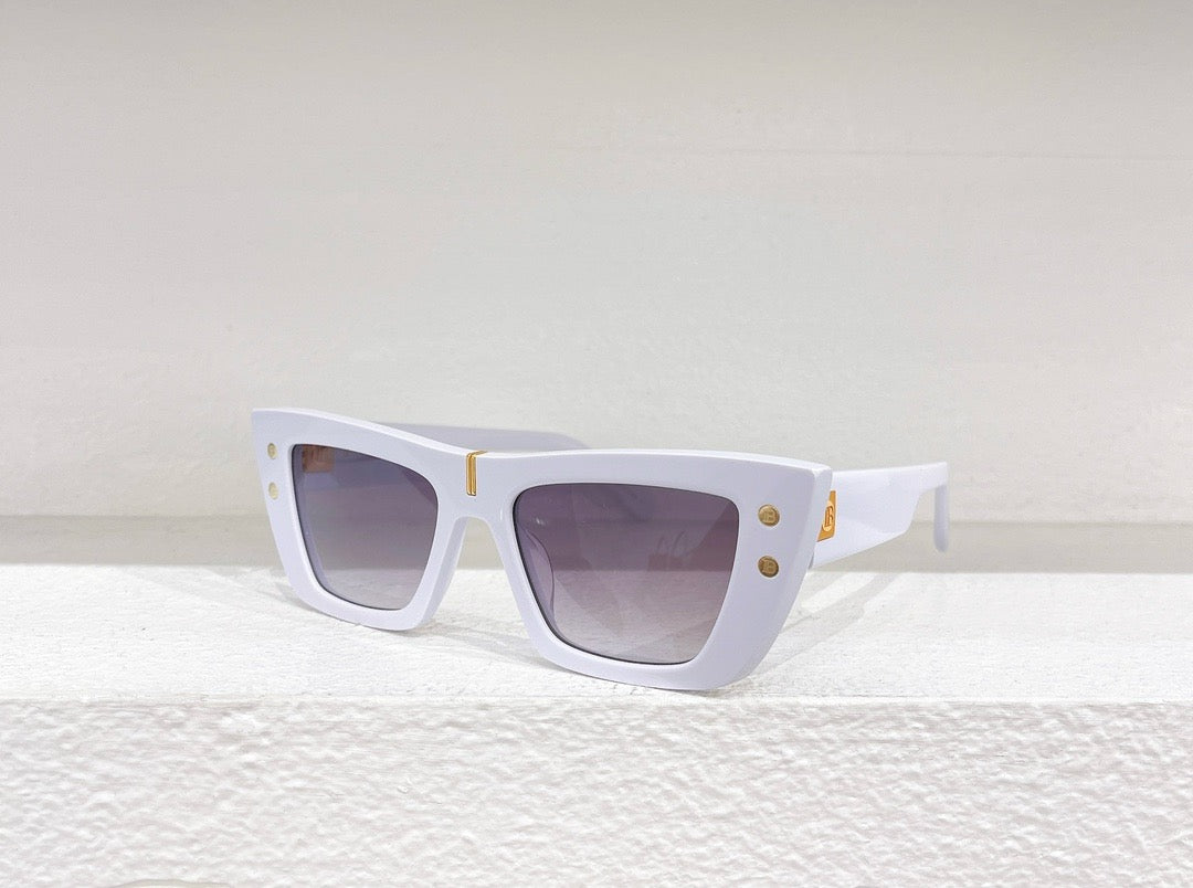 Schwarz-weiße Sonnenbrille