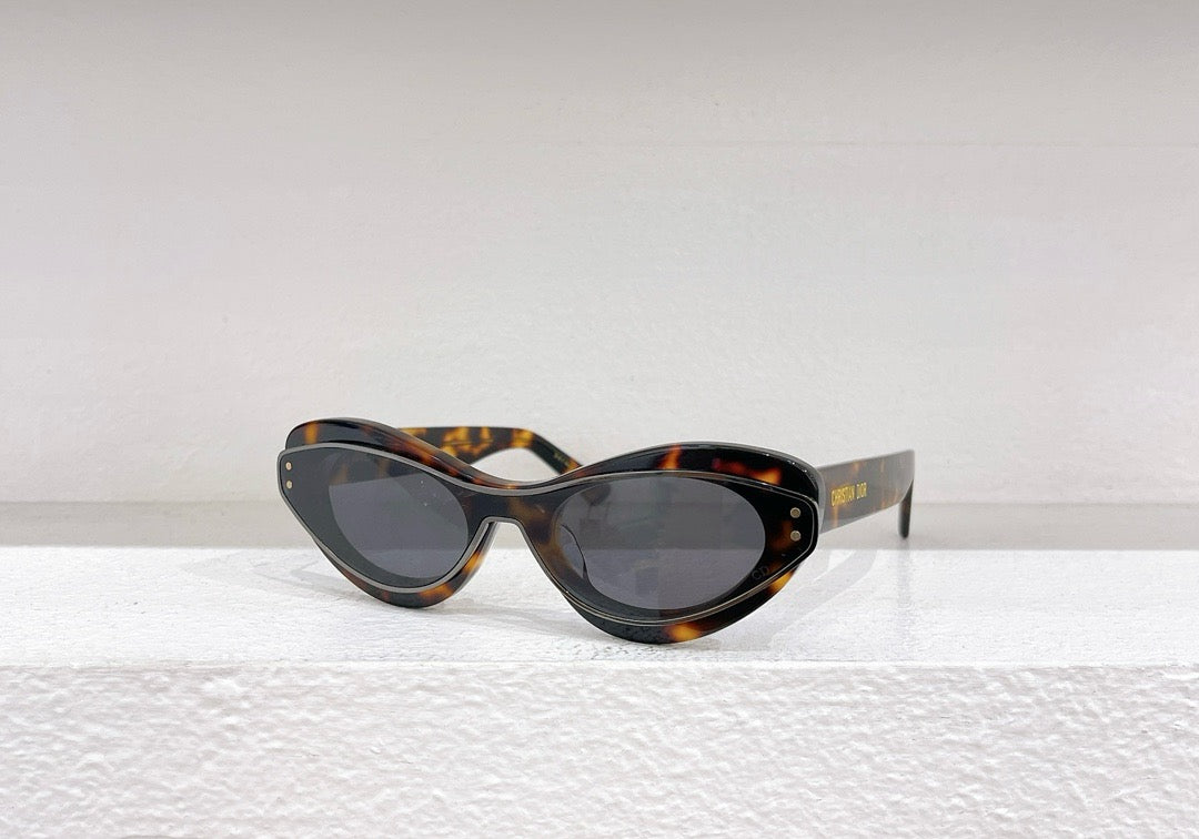 Black and White  Sunglass - FashionHype.xyz
