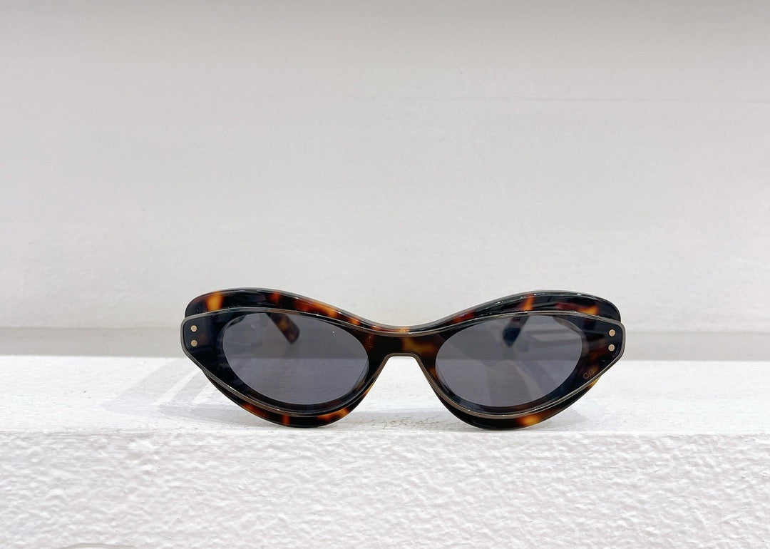 Black and White  Sunglass - FashionHype.xyz