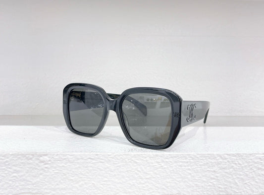 Gafas de sol marrones, azules y negras