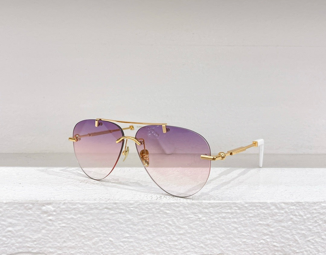 Gafas de sol azules, marrones, negras y rosas