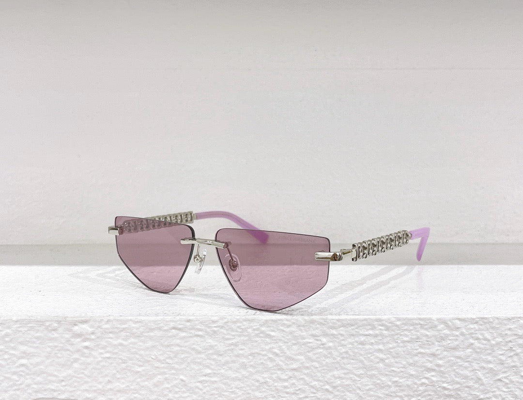 Schwarze, rosa und braune Sonnenbrille