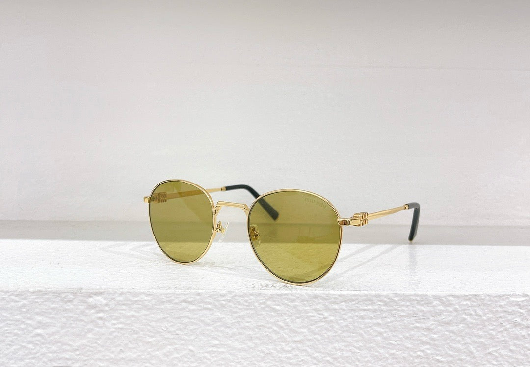 Schwarze und braune Sonnenbrille