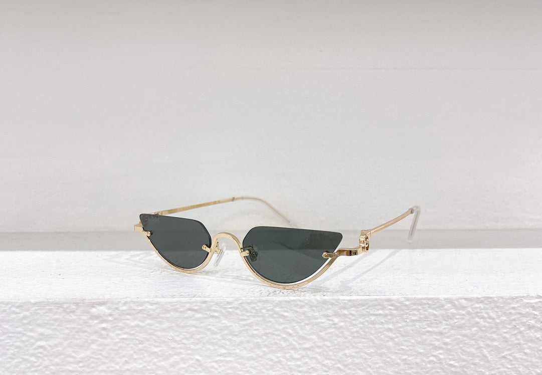 Schwarze, braune und gelbe Sonnenbrille