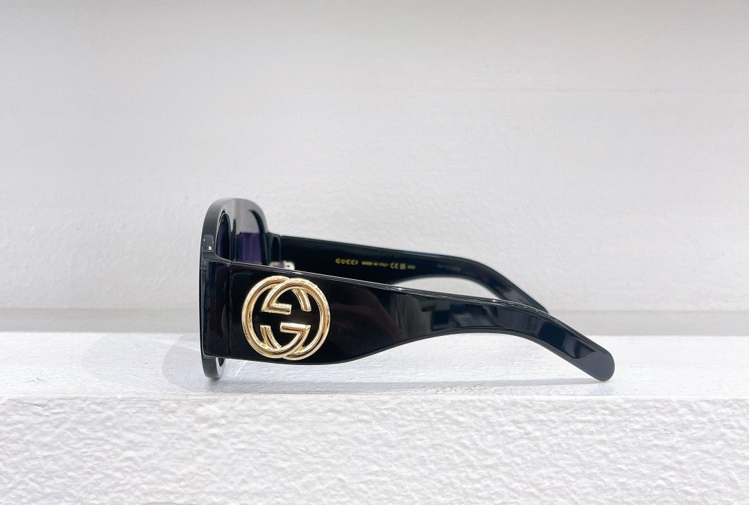 Braune, schwarze und blaue Sonnenbrille