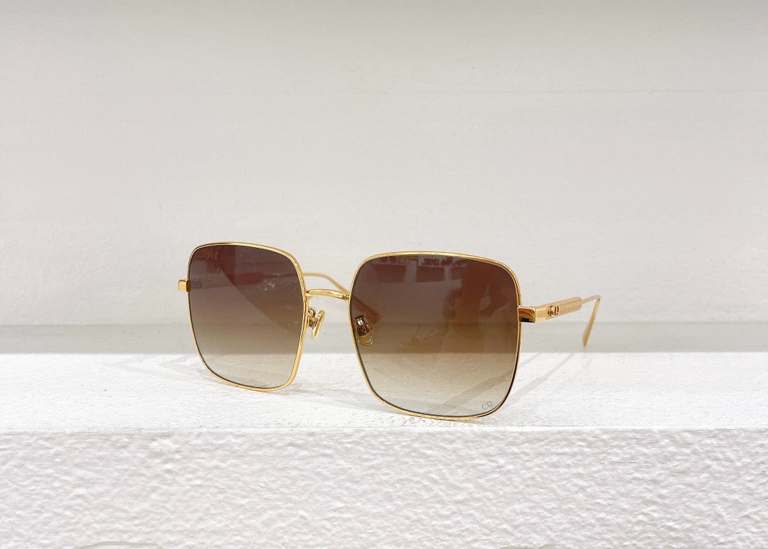 Gafas de sol marrones y azules