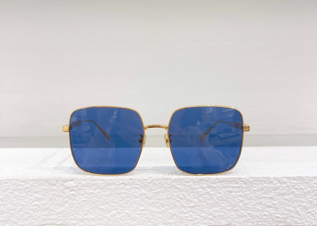 Gafas de sol marrones y azules
