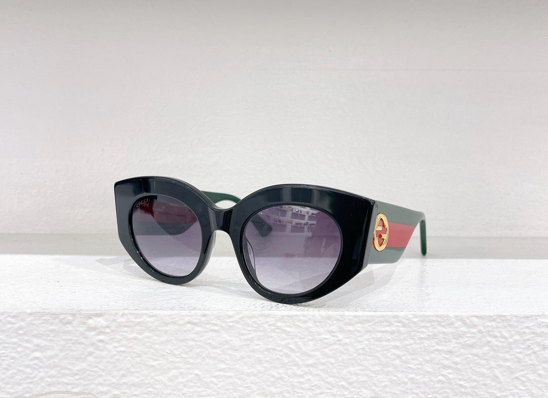 Schwarze und braune Sonnenbrille