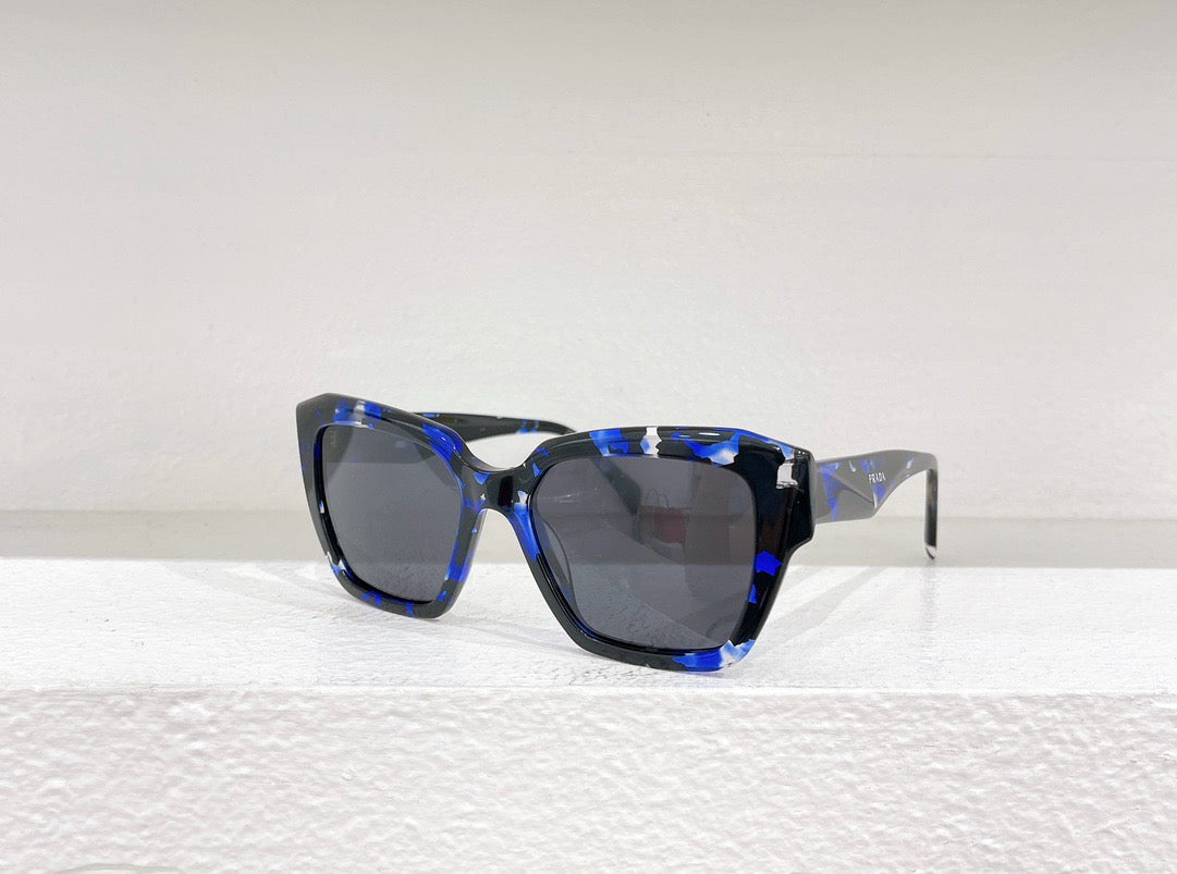 Mehrfarbige Sonnenbrille