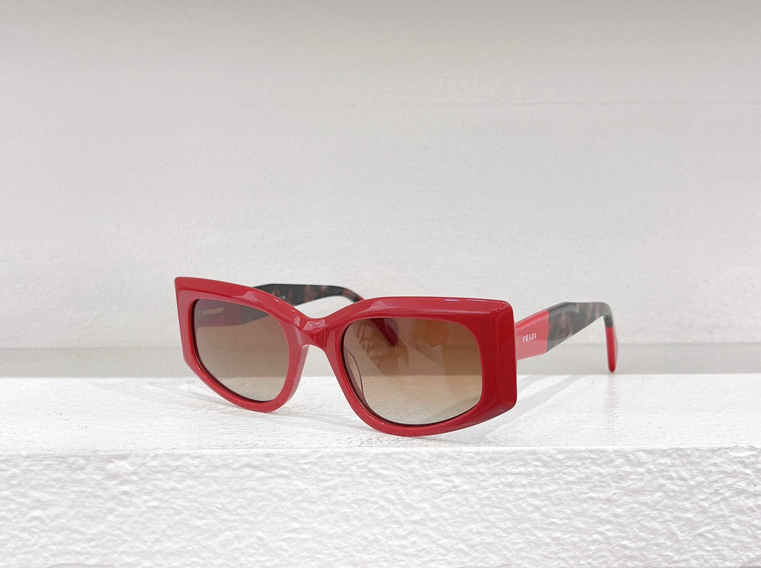 Schwarze, rote und weiße Sonnenbrille