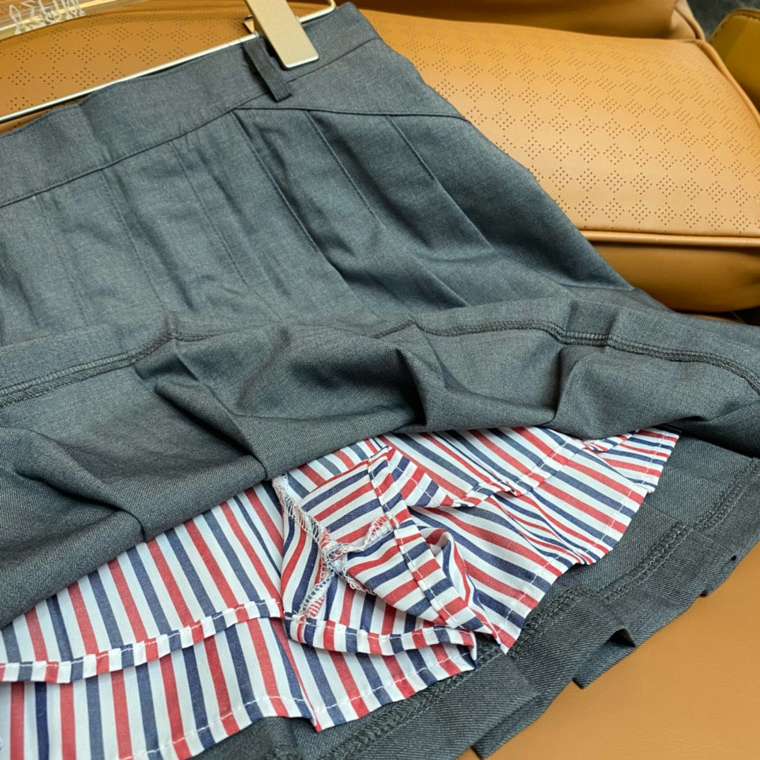 Graue Shorts