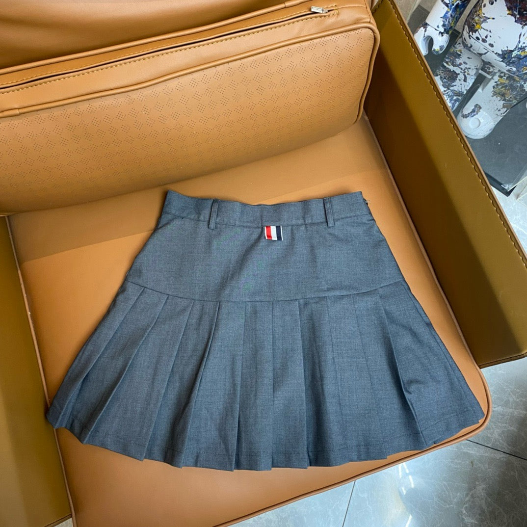 Graue Shorts