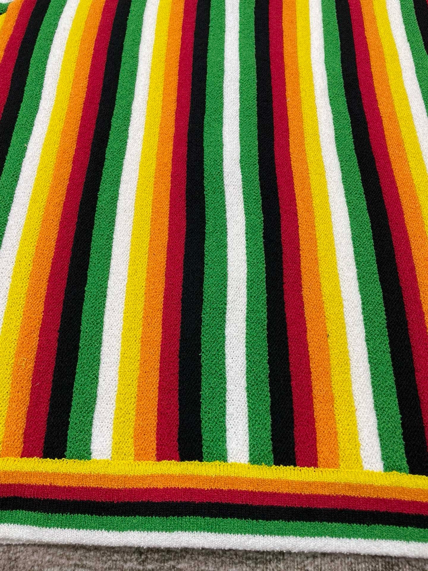 Mehrfarbiges Hemd