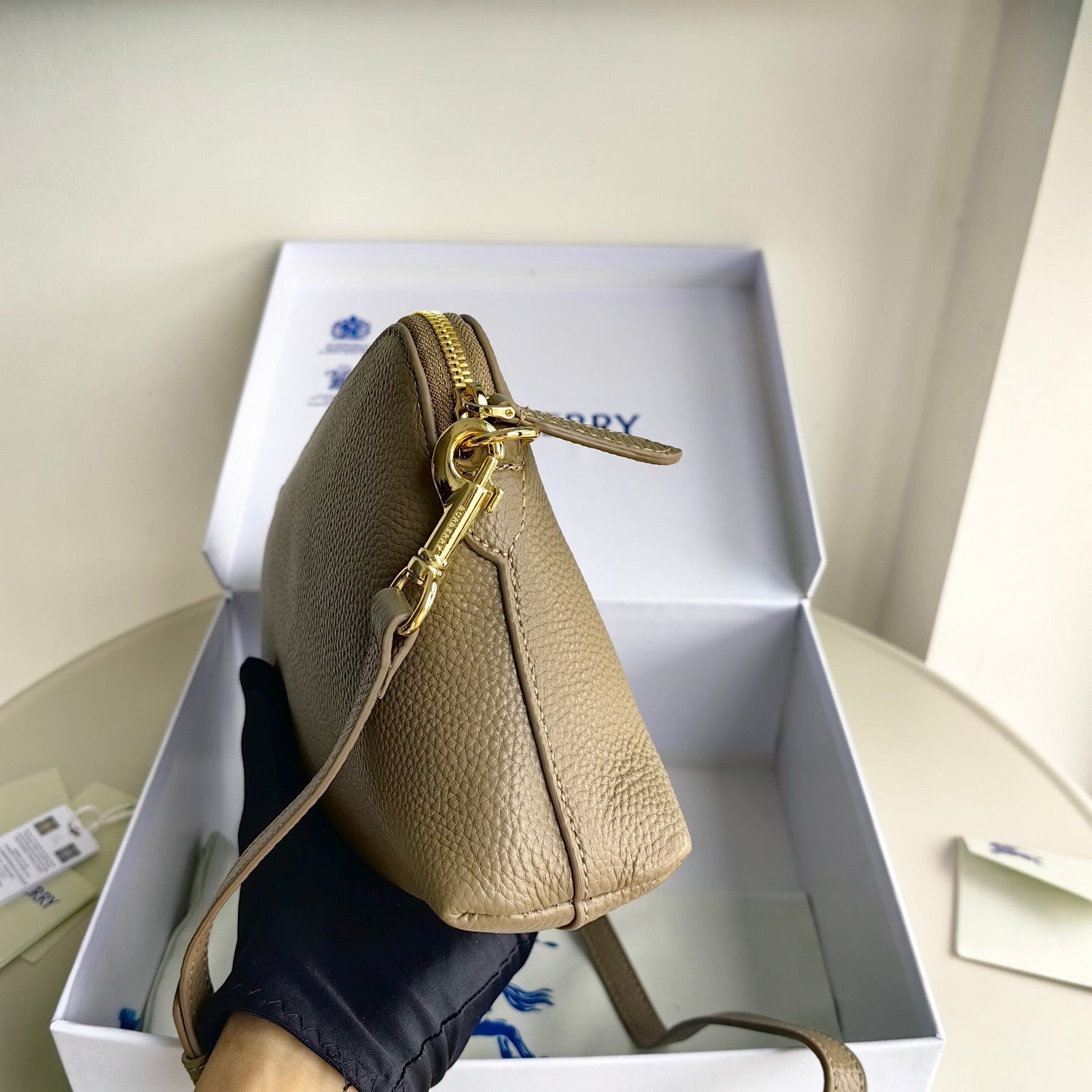 Khaki, Blau und Schwarz Tasche