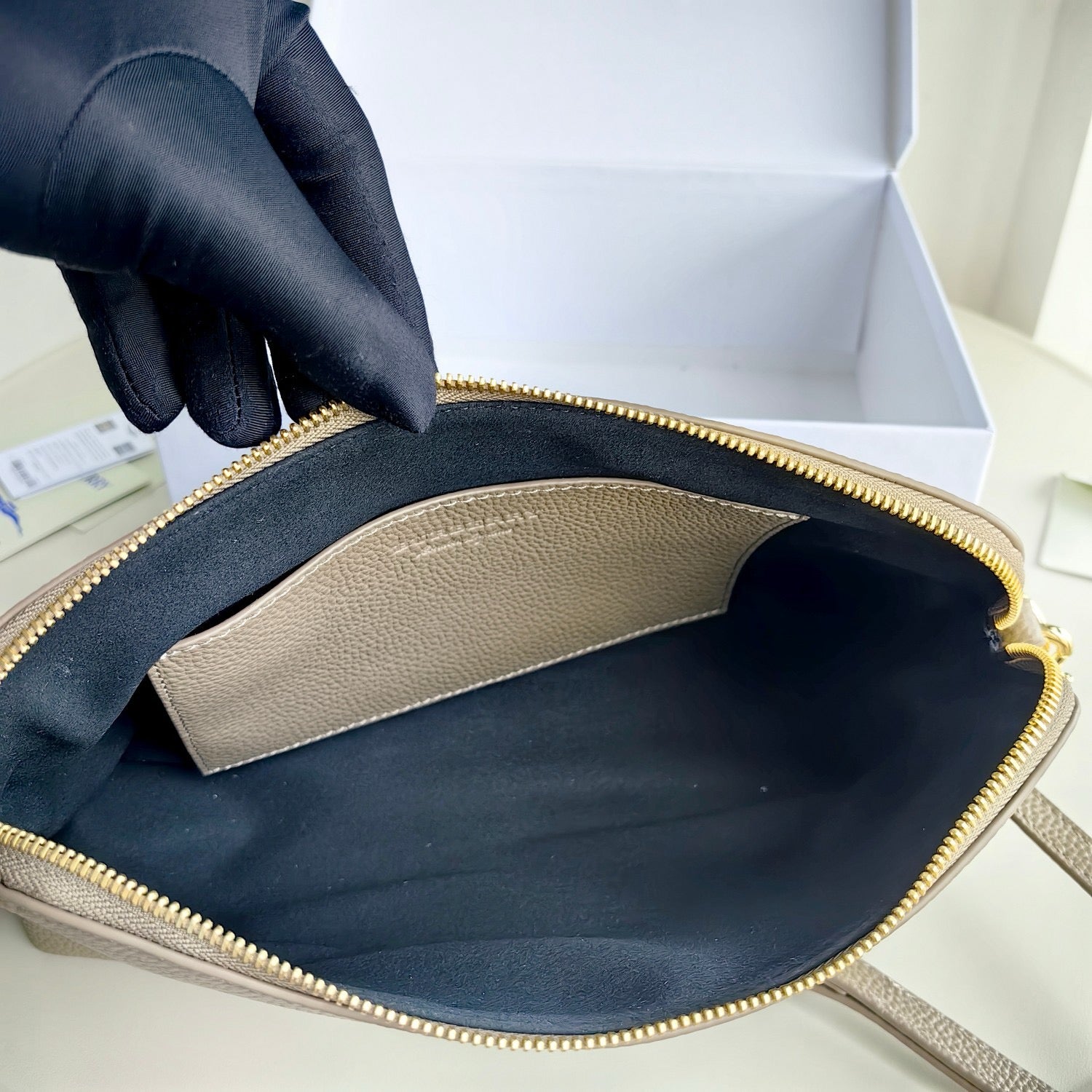 Khaki, Blau und Schwarz Tasche