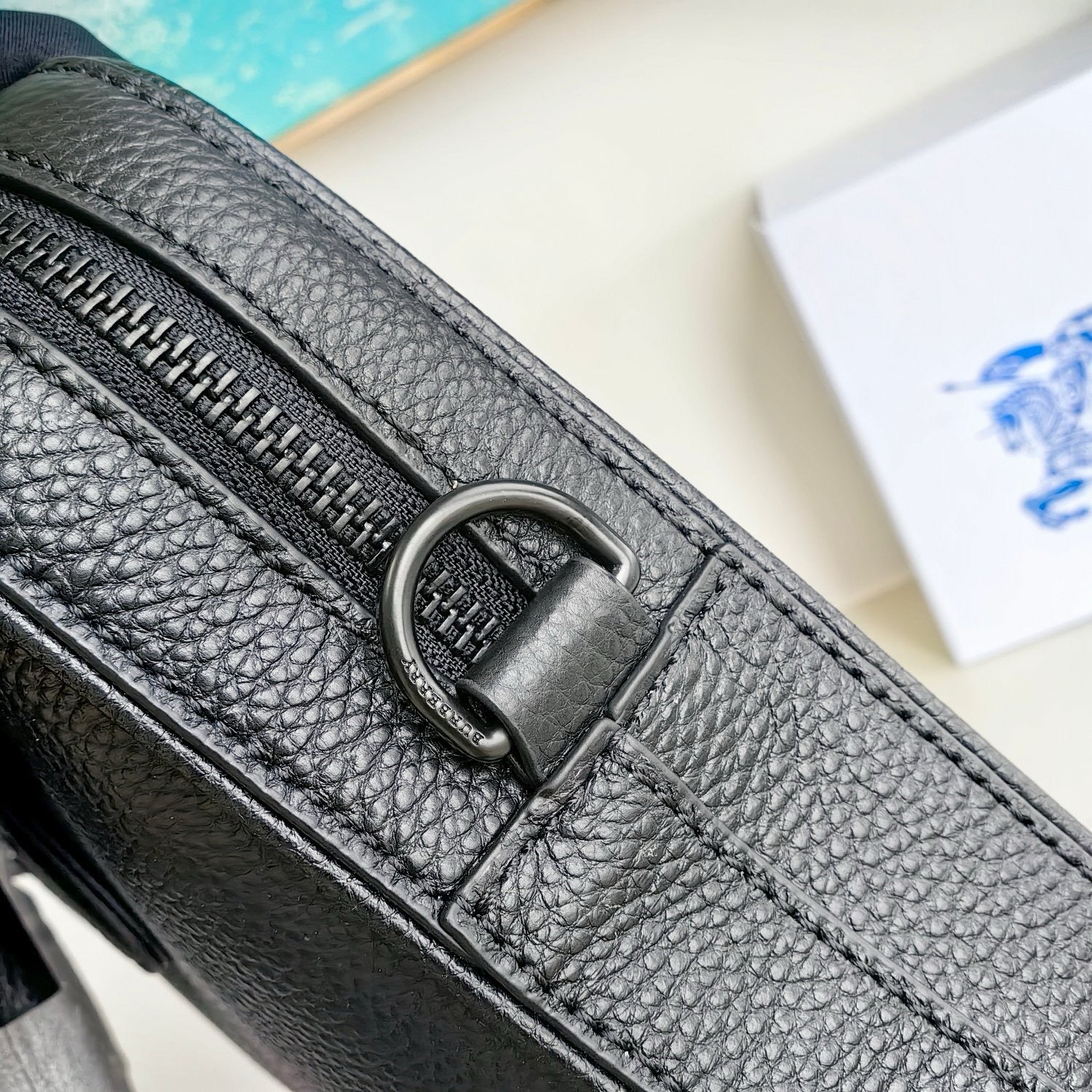 Schwarze Tasche