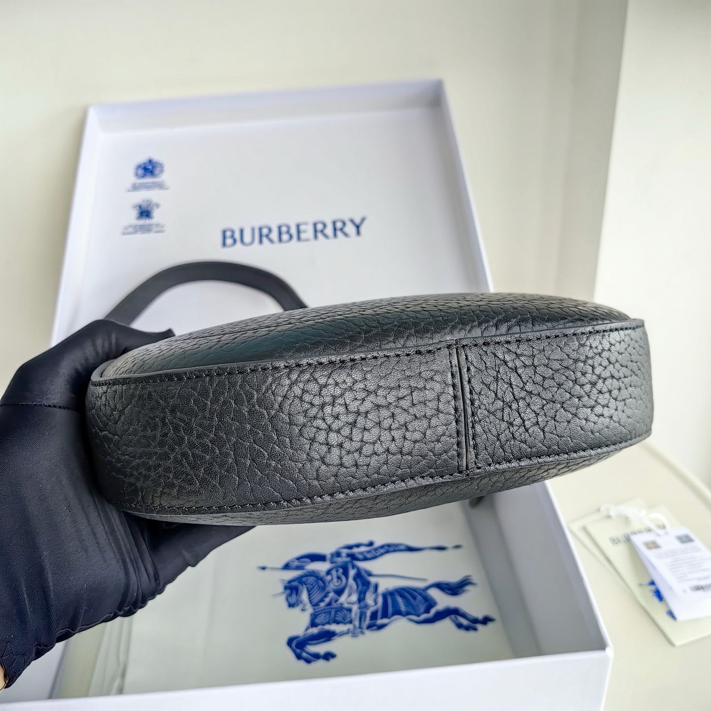 Bolso verde, caqui y negro