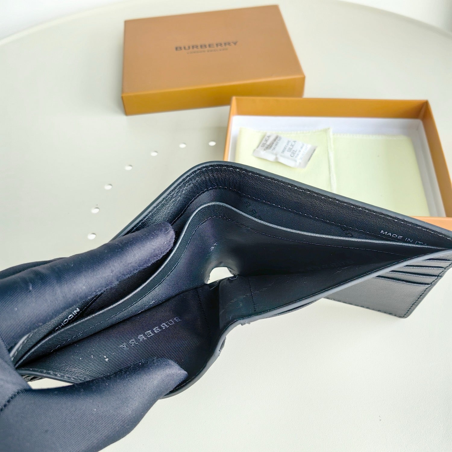 Blue Wallet - FashionHype.xyz