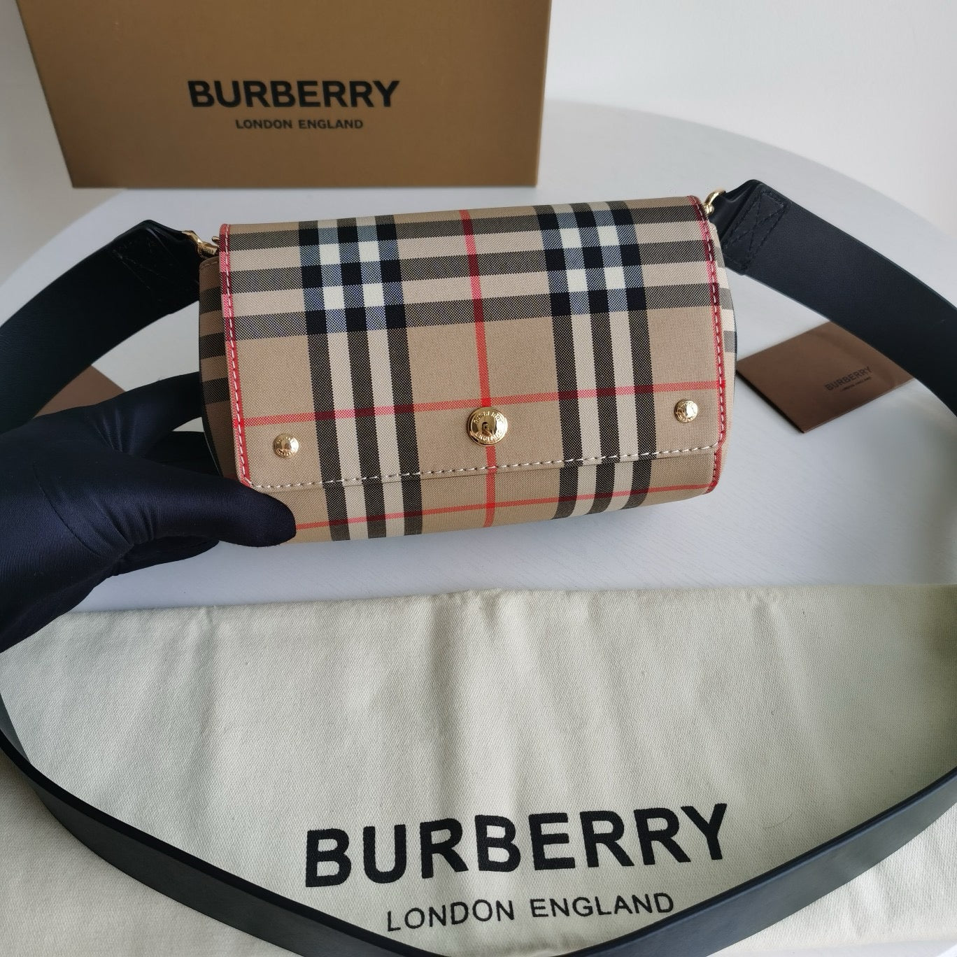 Mehrfarbige Tasche