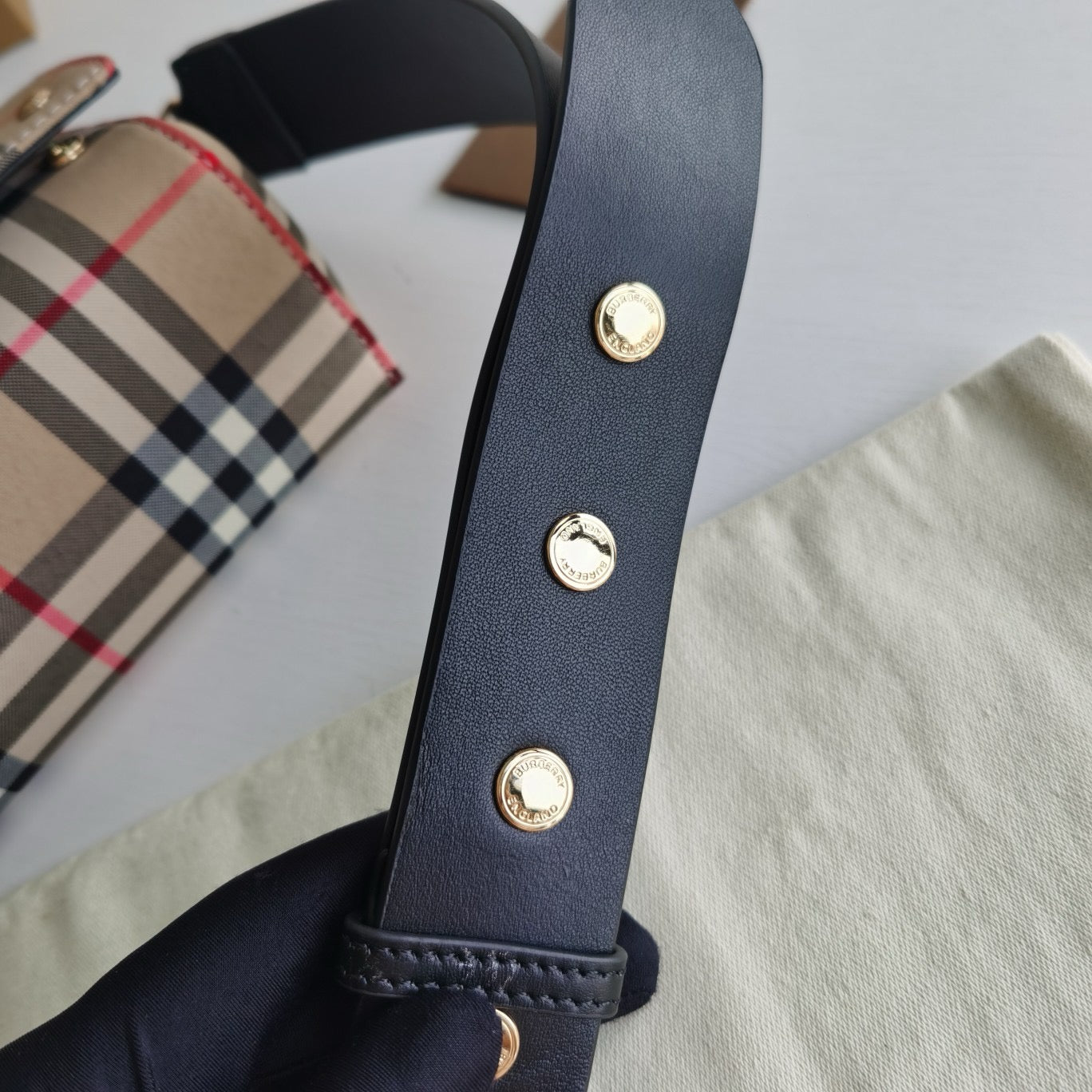 Mehrfarbige Tasche