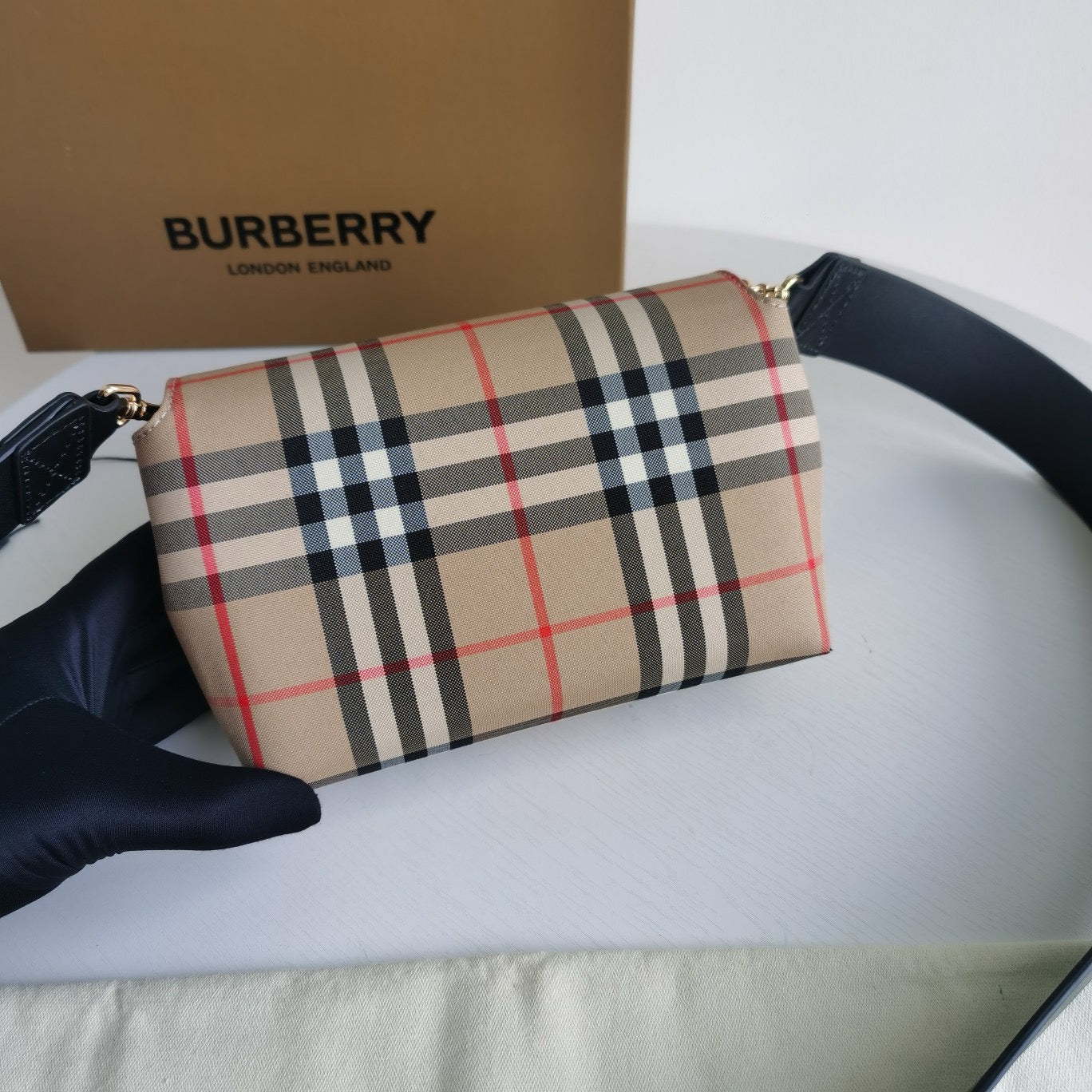 Mehrfarbige Tasche