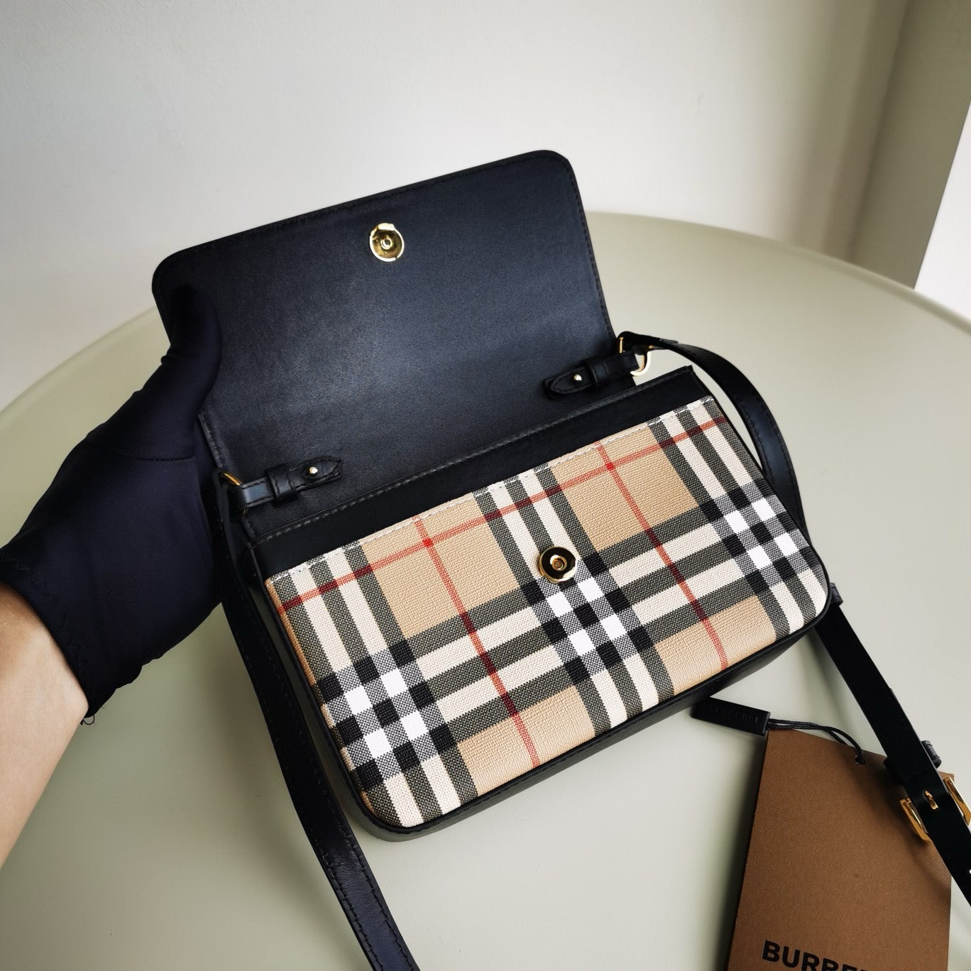 Mehrfarbige Tasche