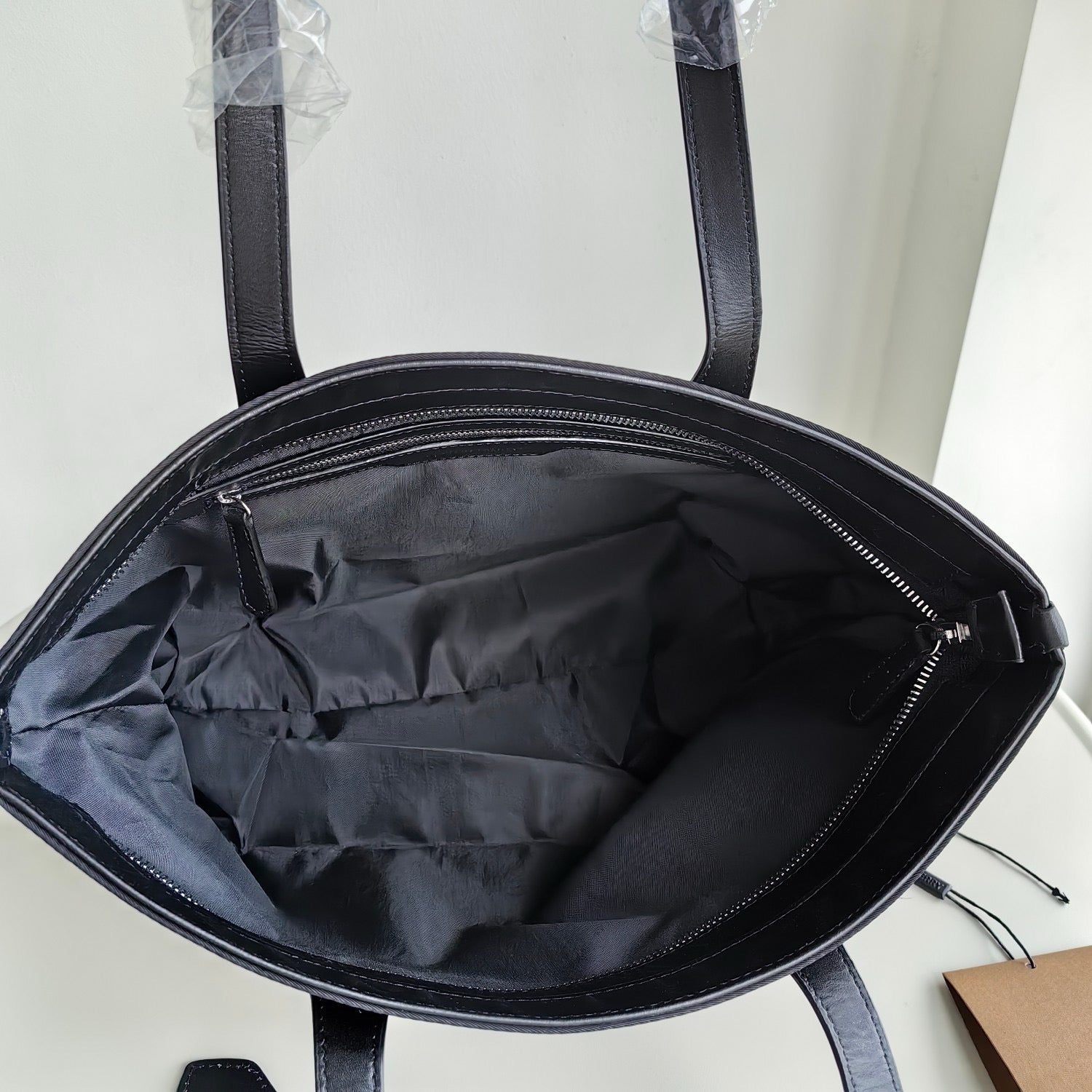 Schwarze Tasche