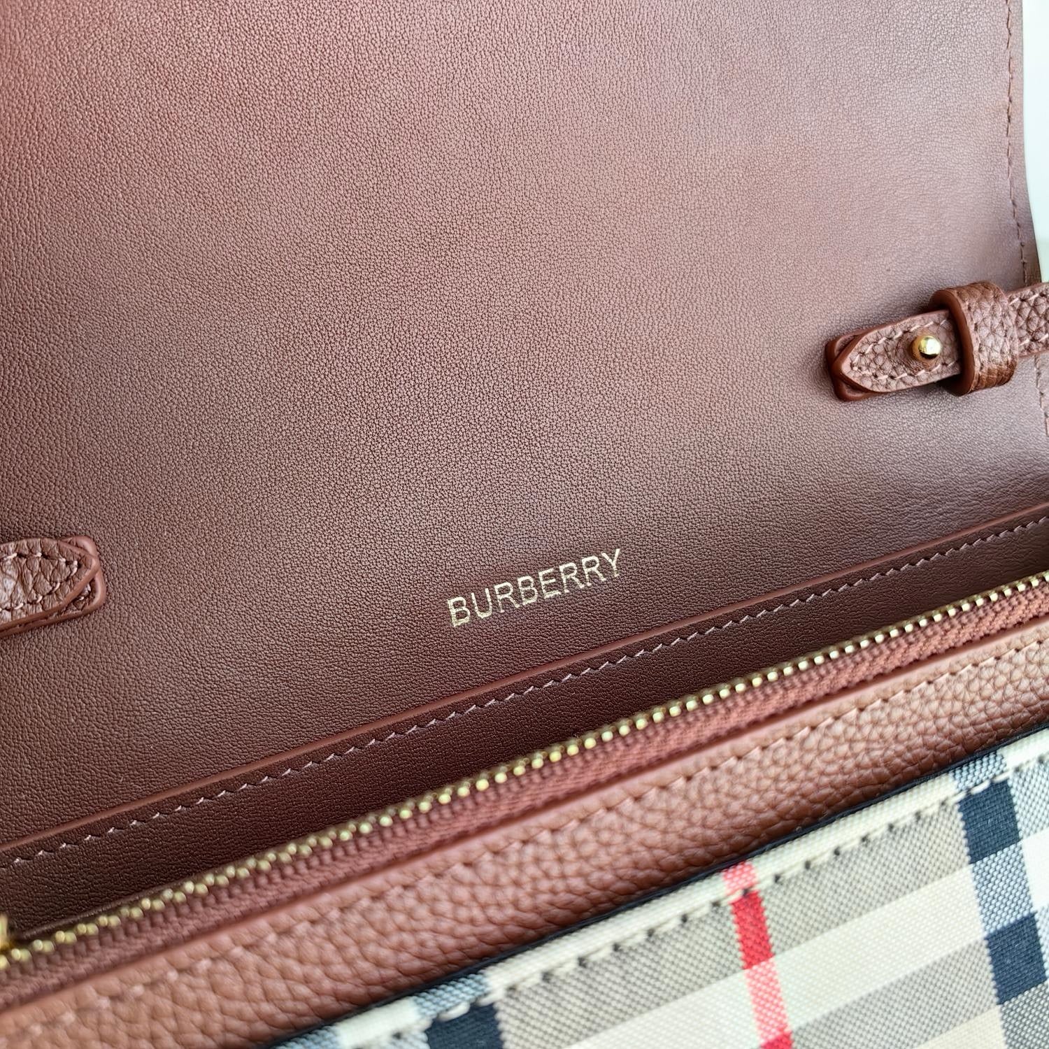 Mehrfarbige Tasche