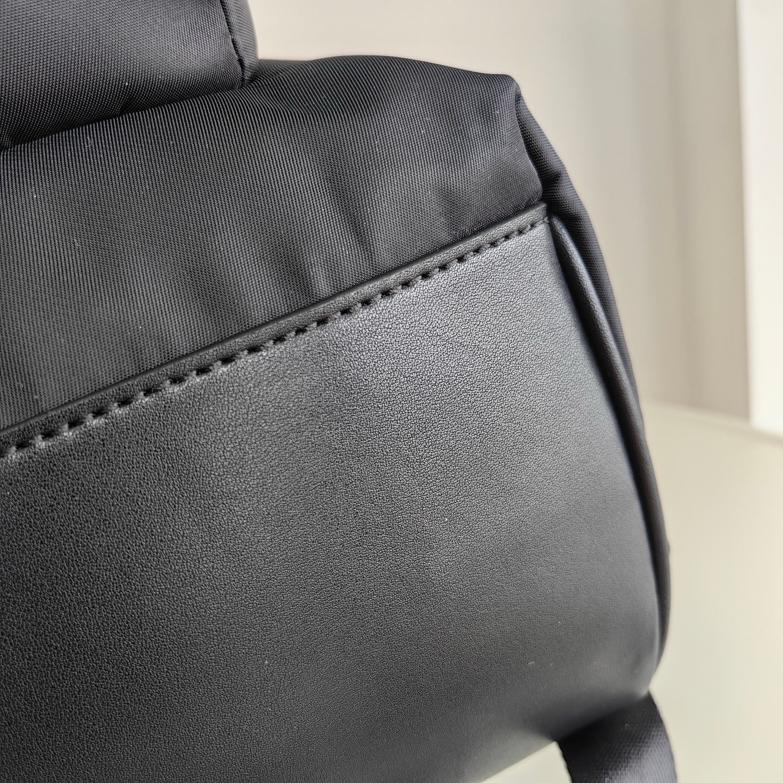 Schwarze Tasche