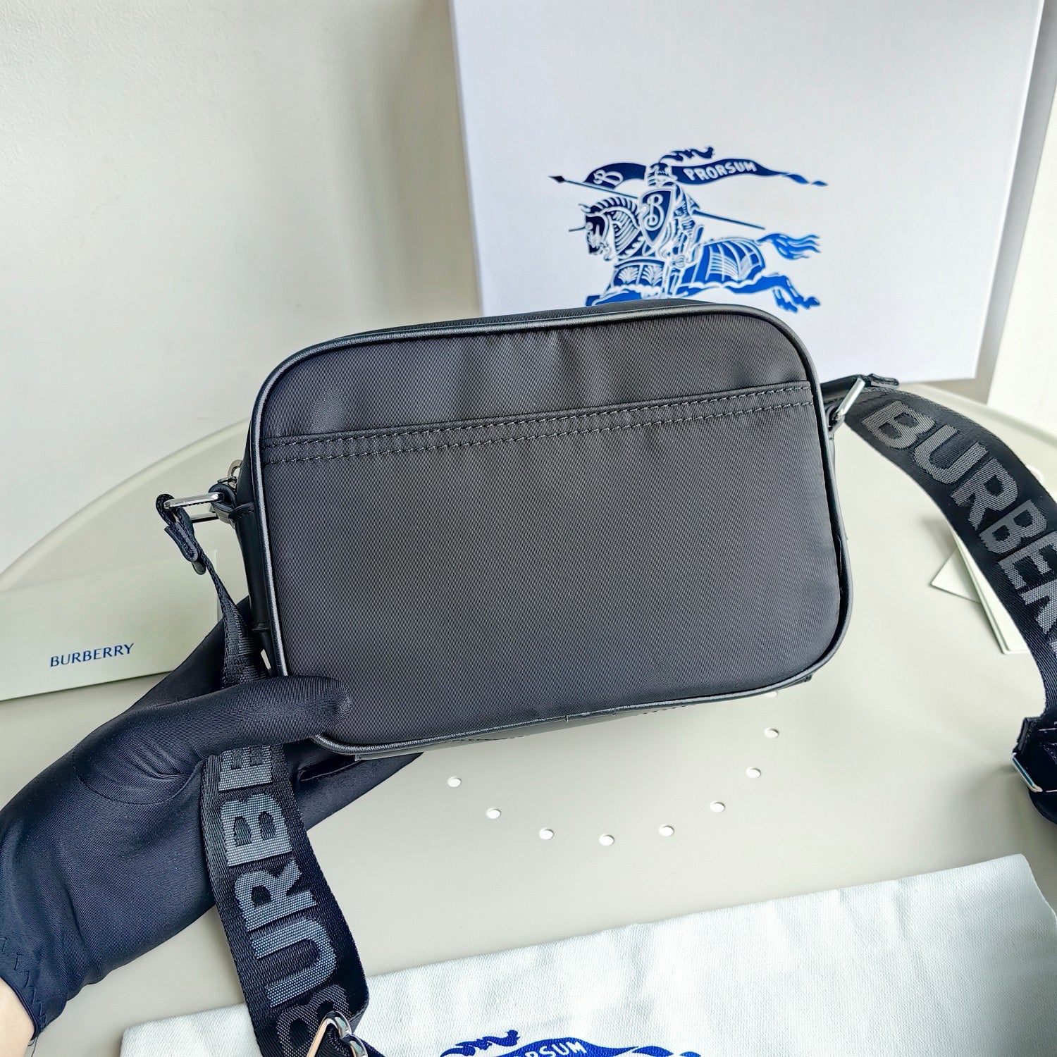Schwarze Tasche