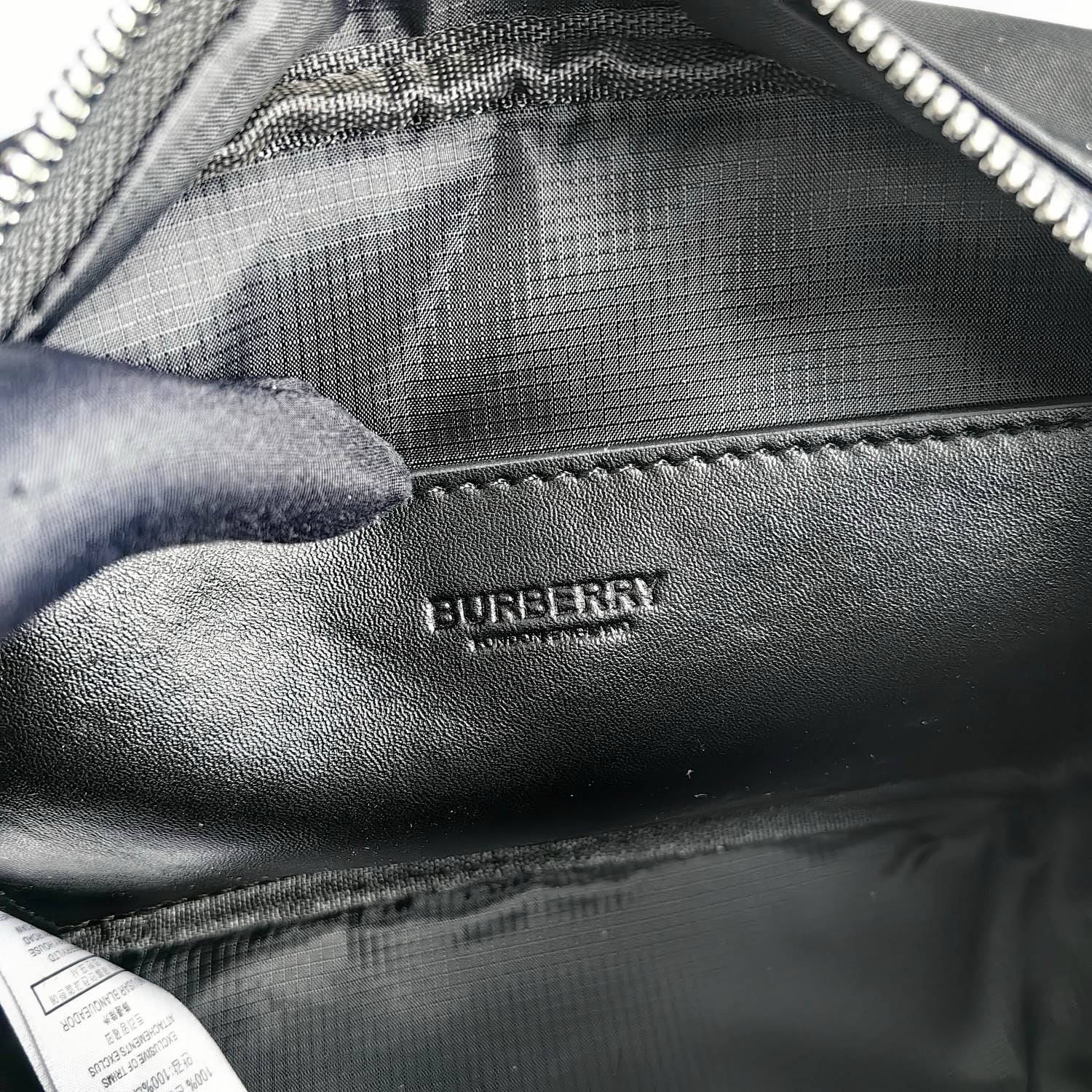 Schwarze Tasche