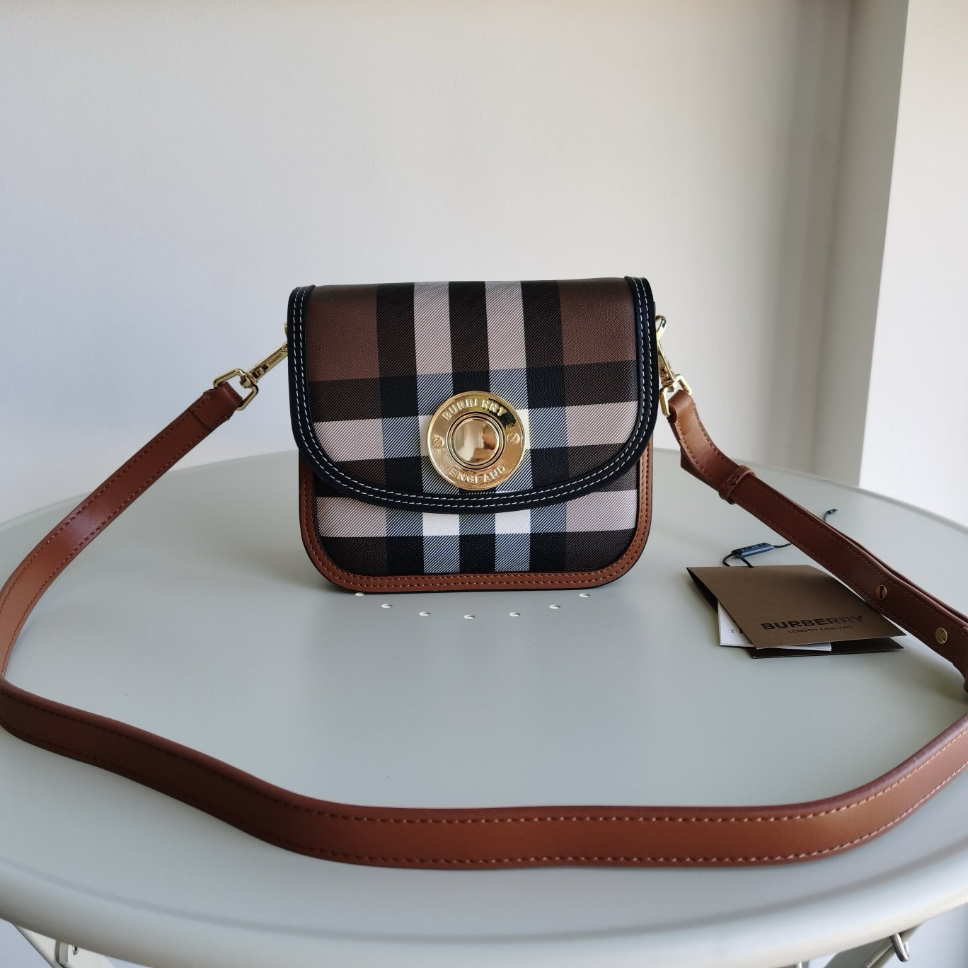 Mehrfarbige Tasche
