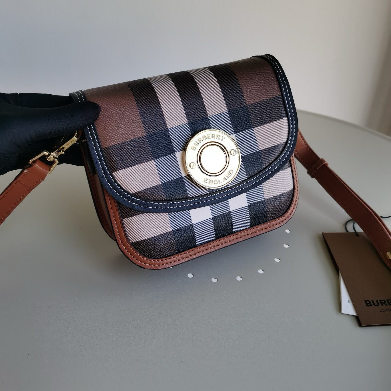 Mehrfarbige Tasche