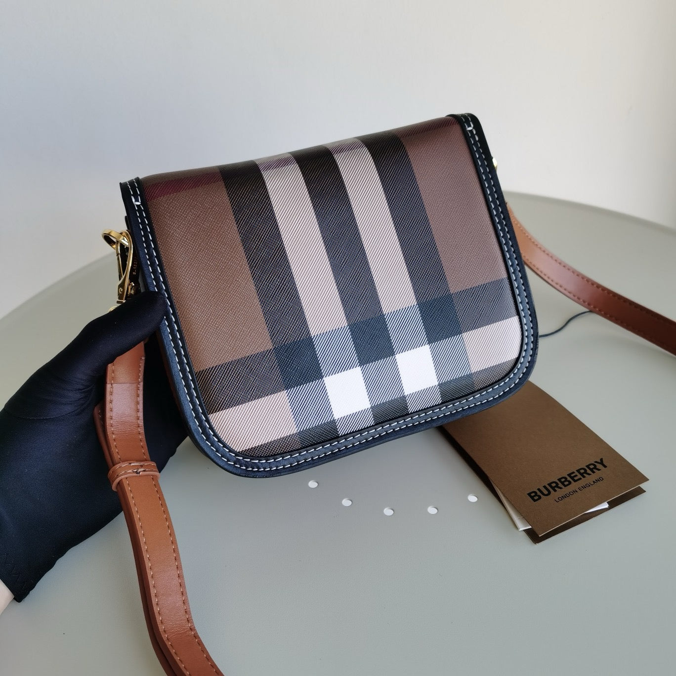 Mehrfarbige Tasche