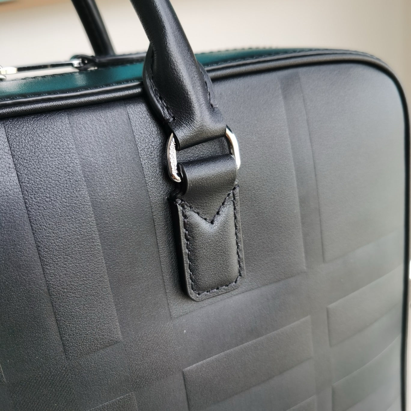 Schwarze Tasche
