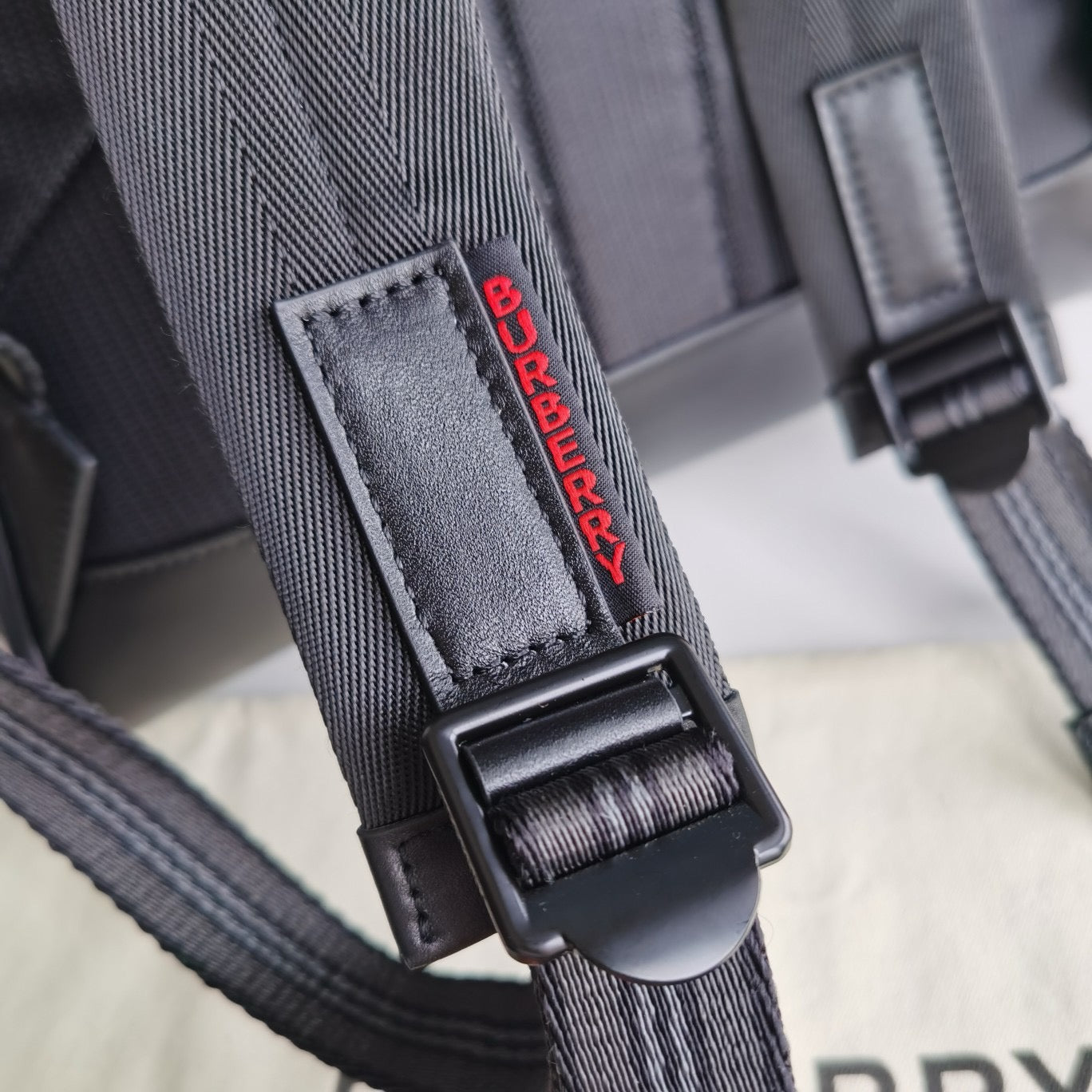 Schwarze Tasche