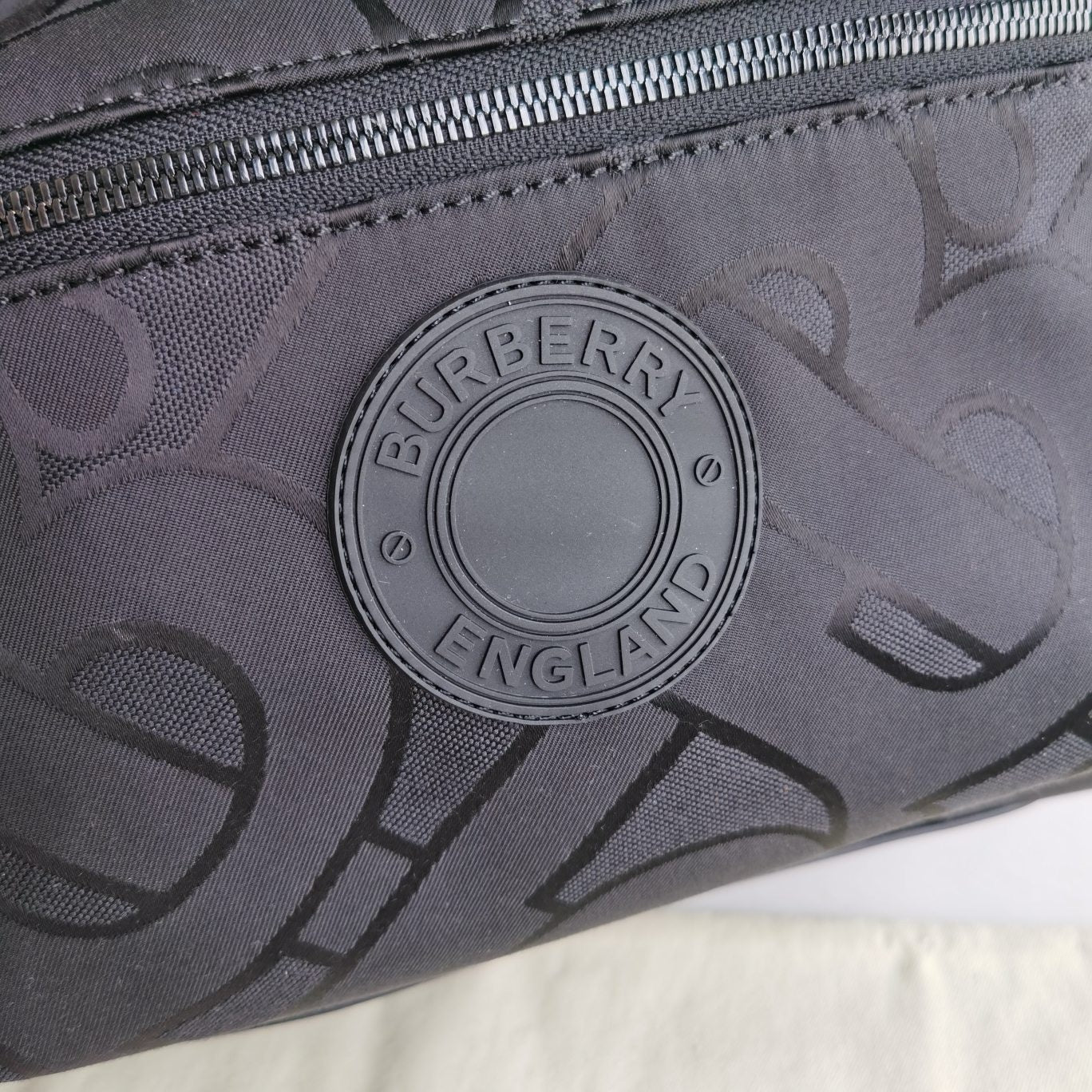 Schwarze Tasche