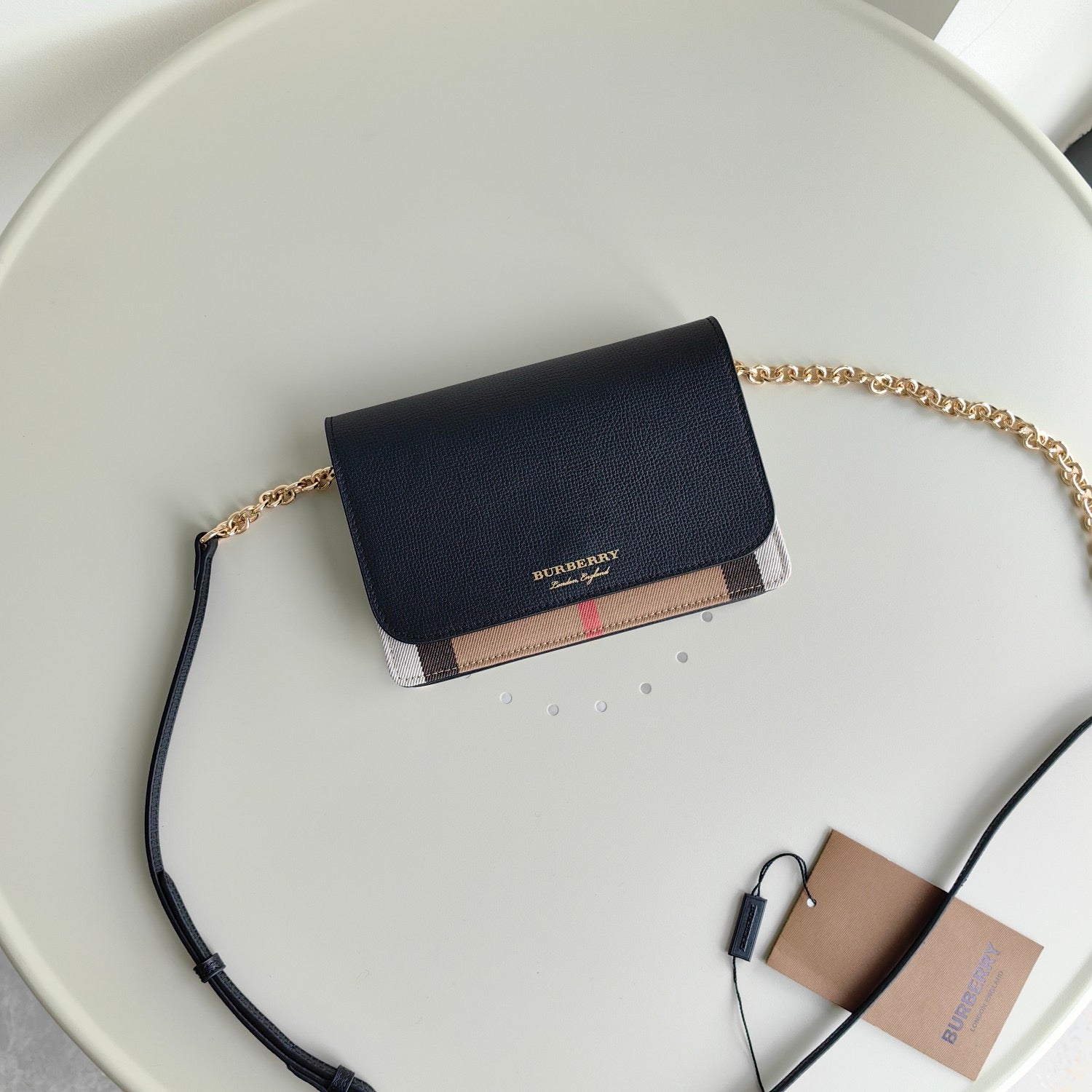 Mehrfarbige Tasche