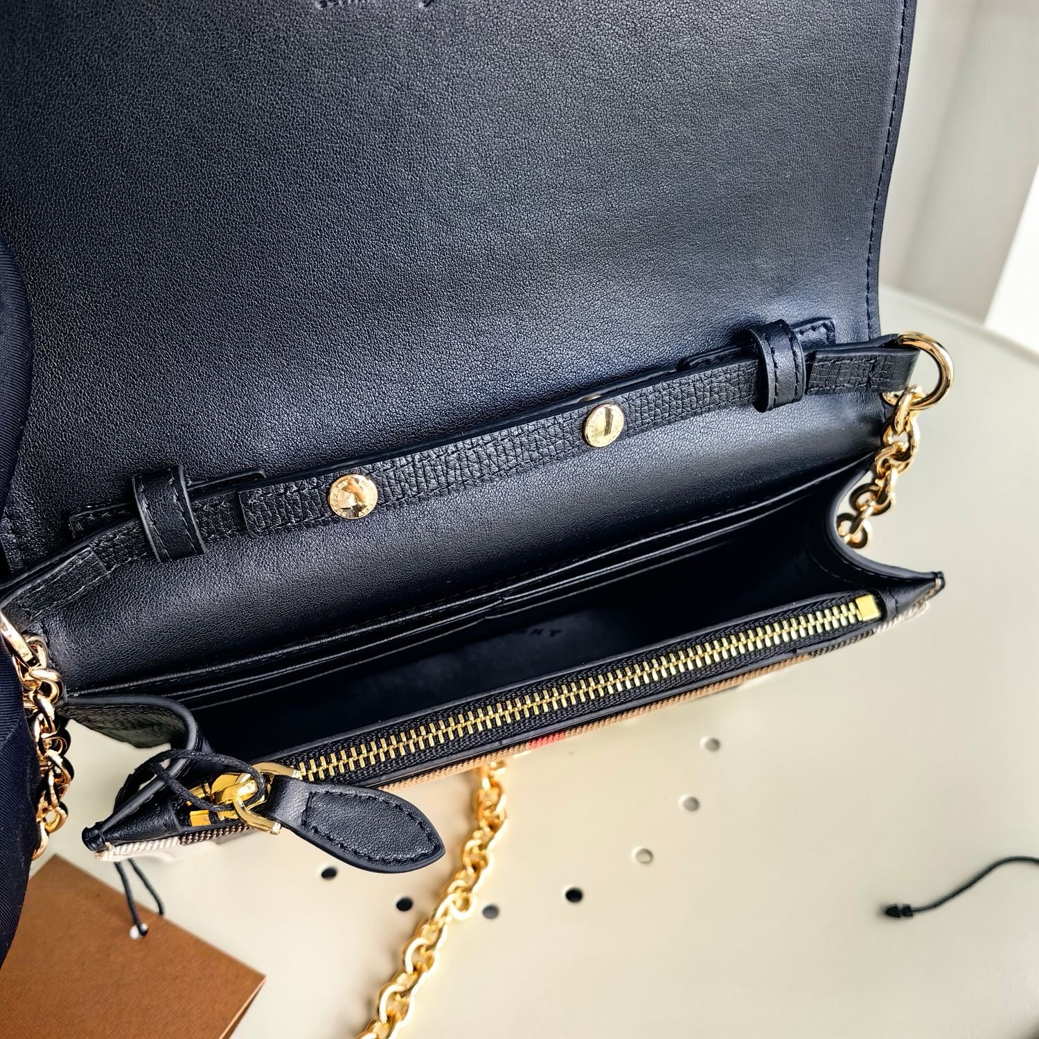 Mehrfarbige Tasche