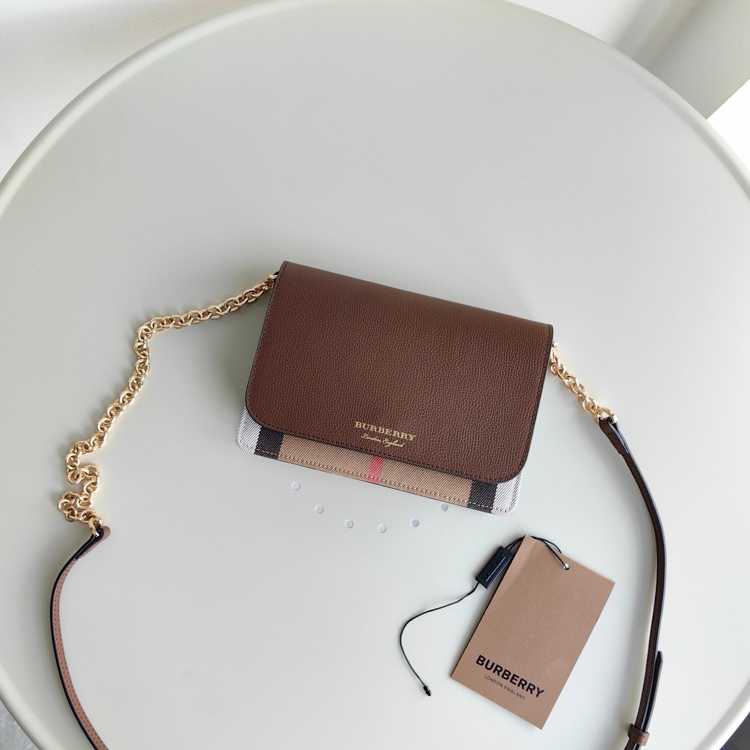Mehrfarbige Tasche