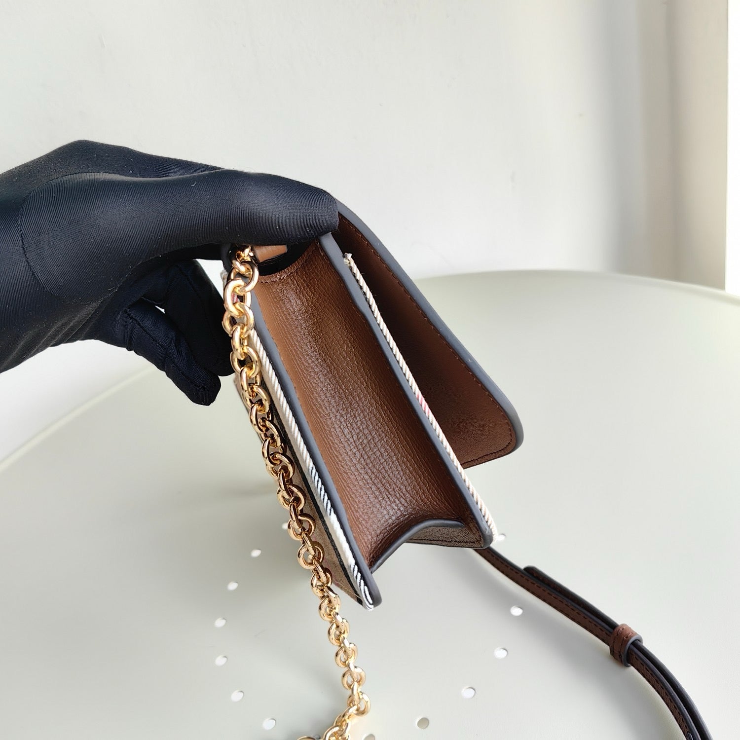 Mehrfarbige Tasche