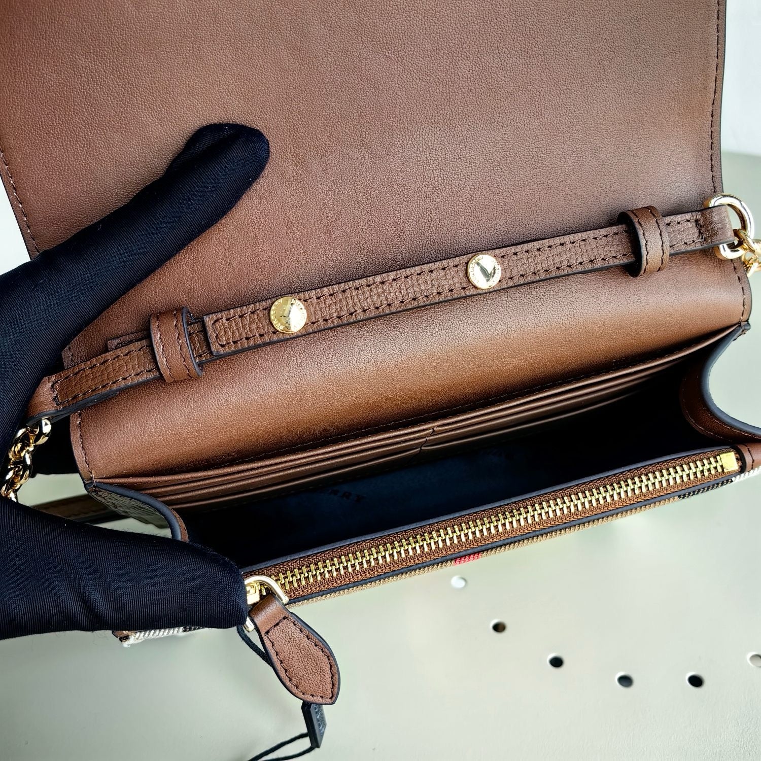 Mehrfarbige Tasche