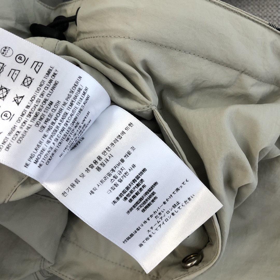 Mehrfarbige Jacke