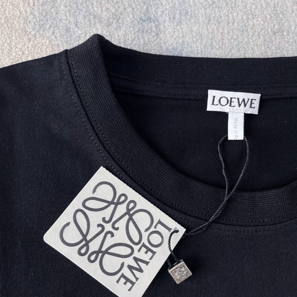 Schwarzes T-Shirt