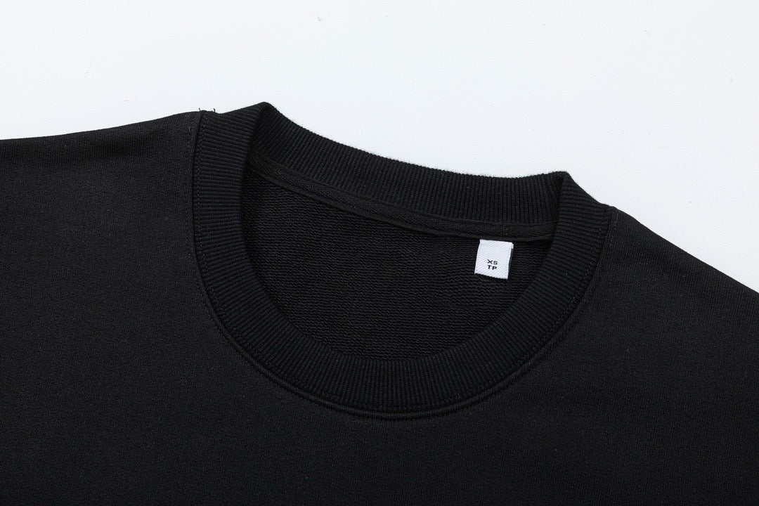 Schwarz-weißes Sweatshirt