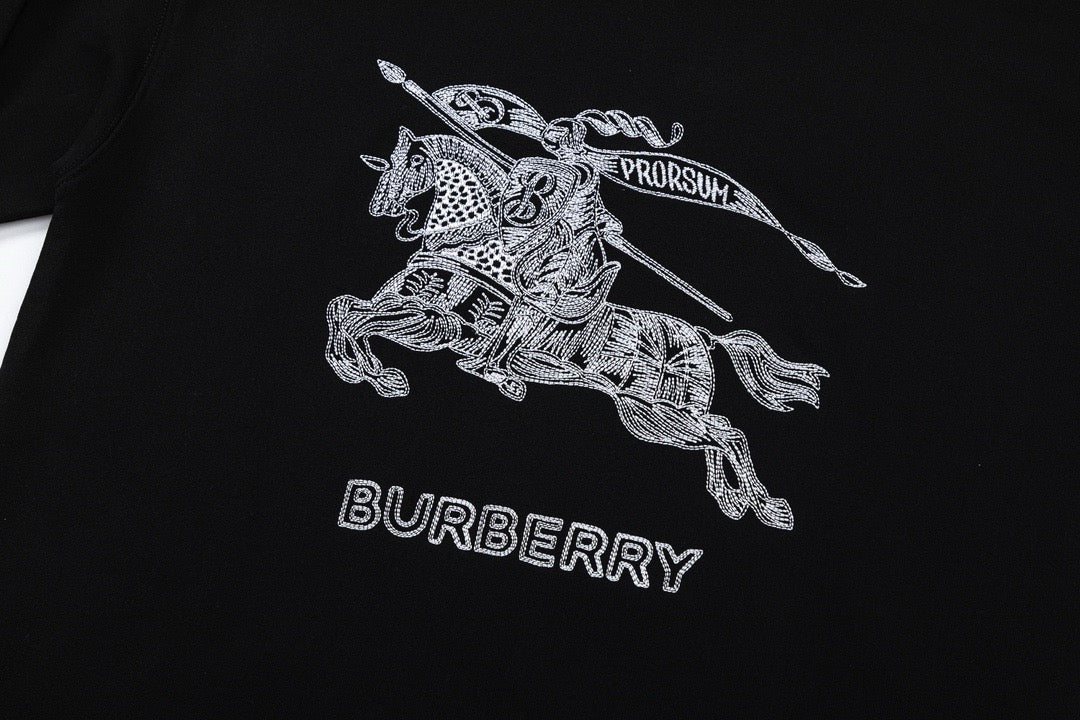 Schwarz-weißes Sweatshirt