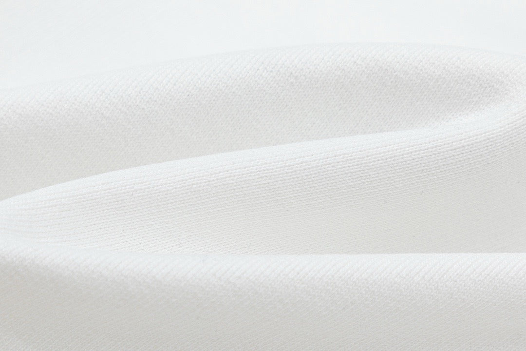 Sudadera con capucha en blanco y negro