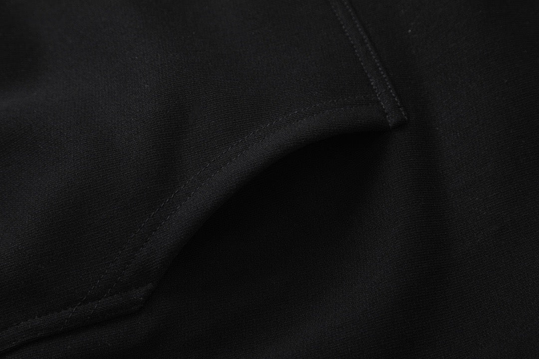 Schwarzer Hoodie