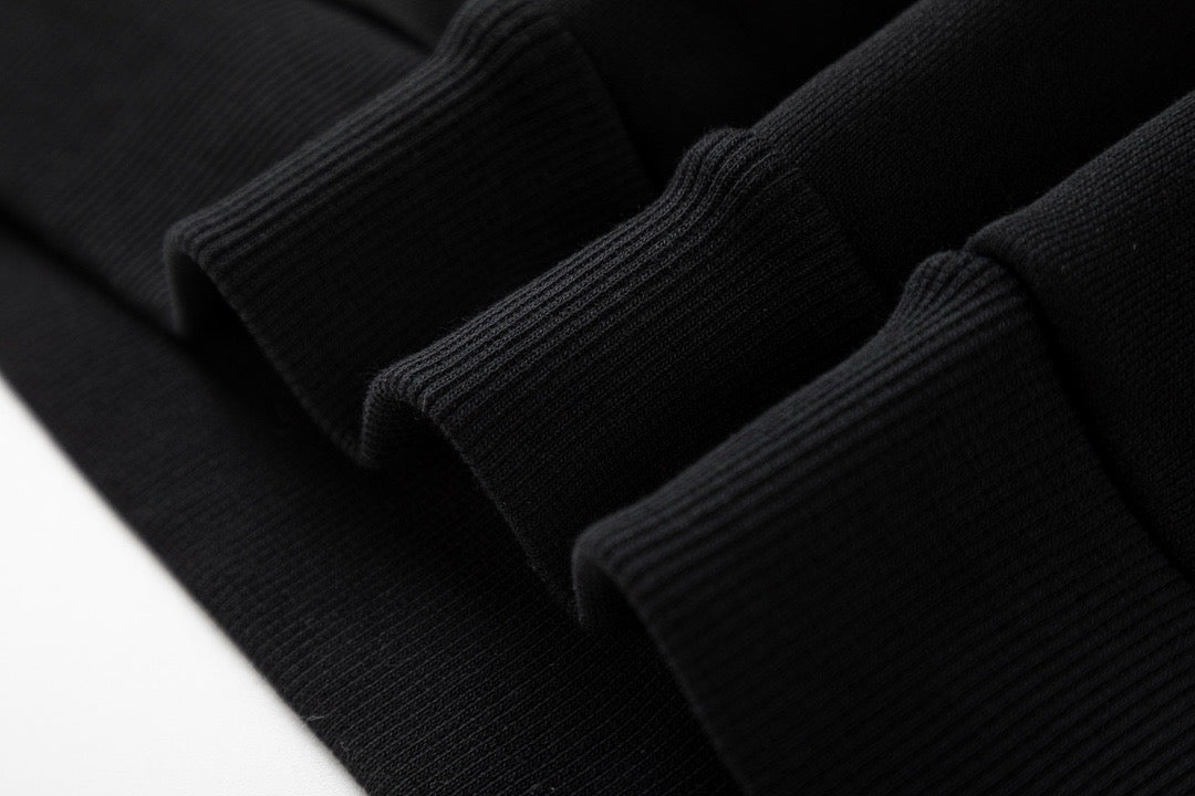 Schwarzer Hoodie