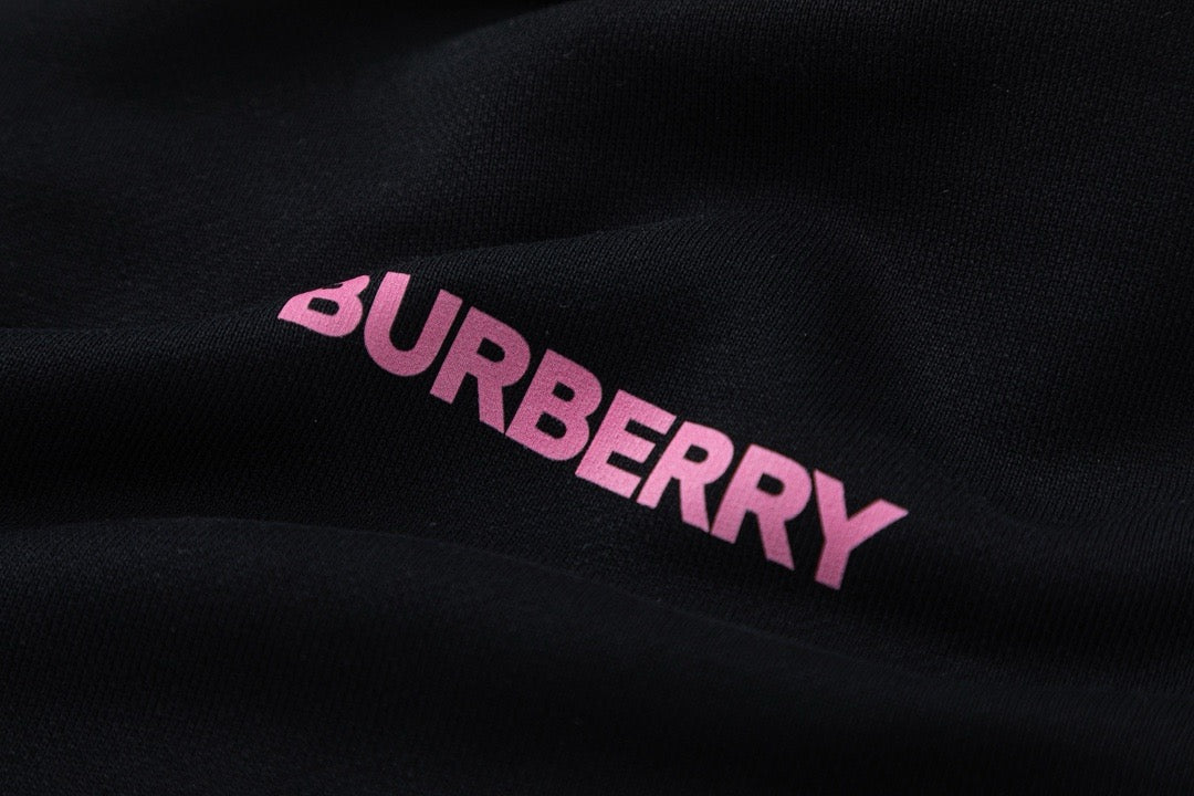 Schwarzer Hoodie